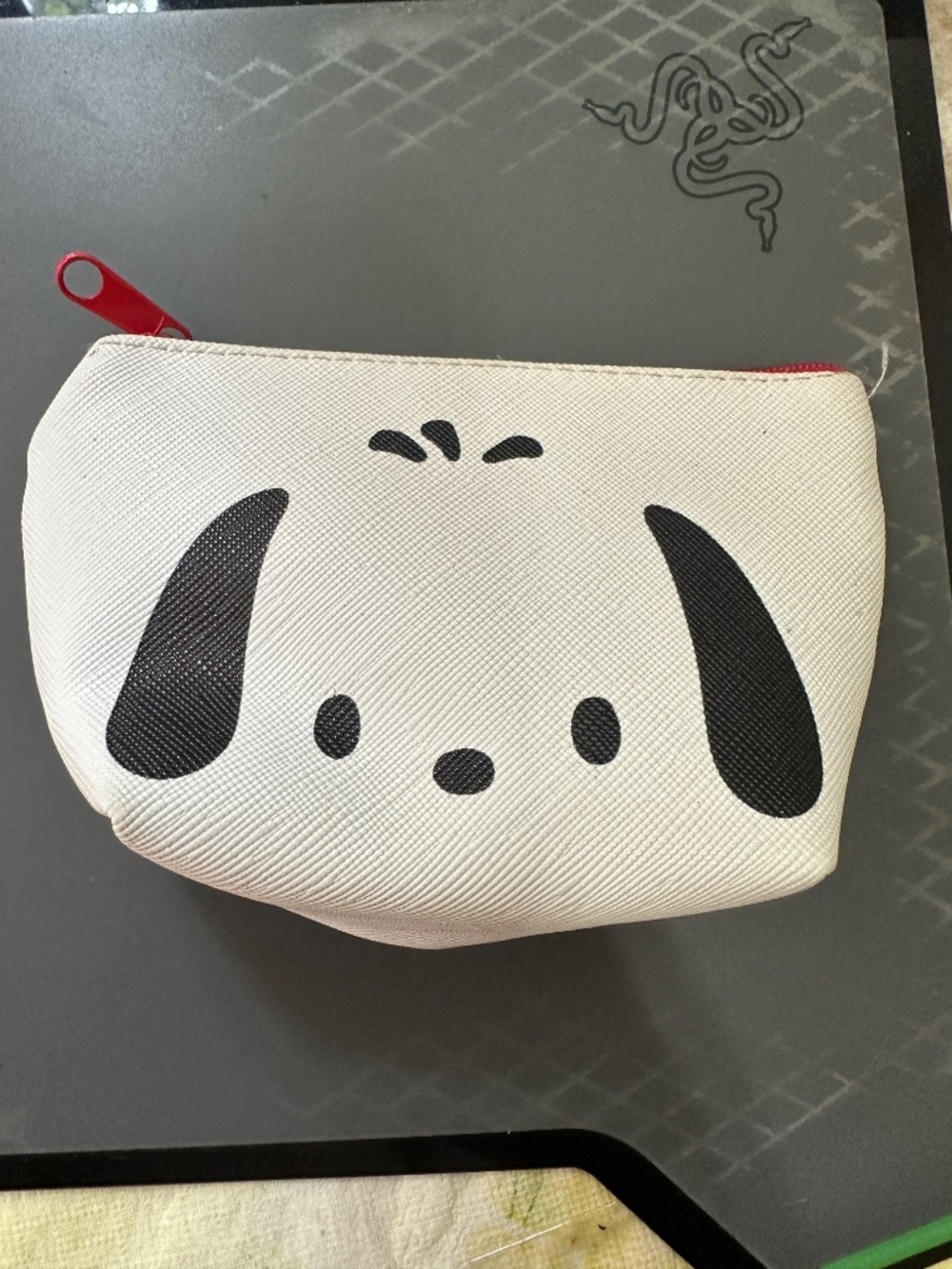 Sanrio Pochacco 2021 Small Coin Purse Red White - Picture 2 of 4
